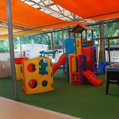 Marina Hotel
