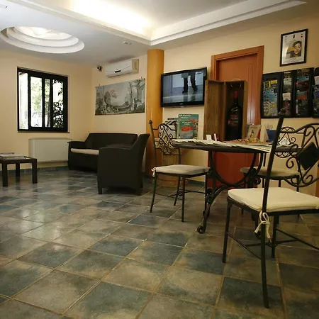 Marina Hotel